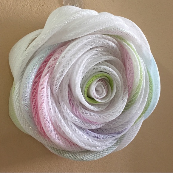 Rose Wreath *Pick Your Color* - Picture 5 of 5